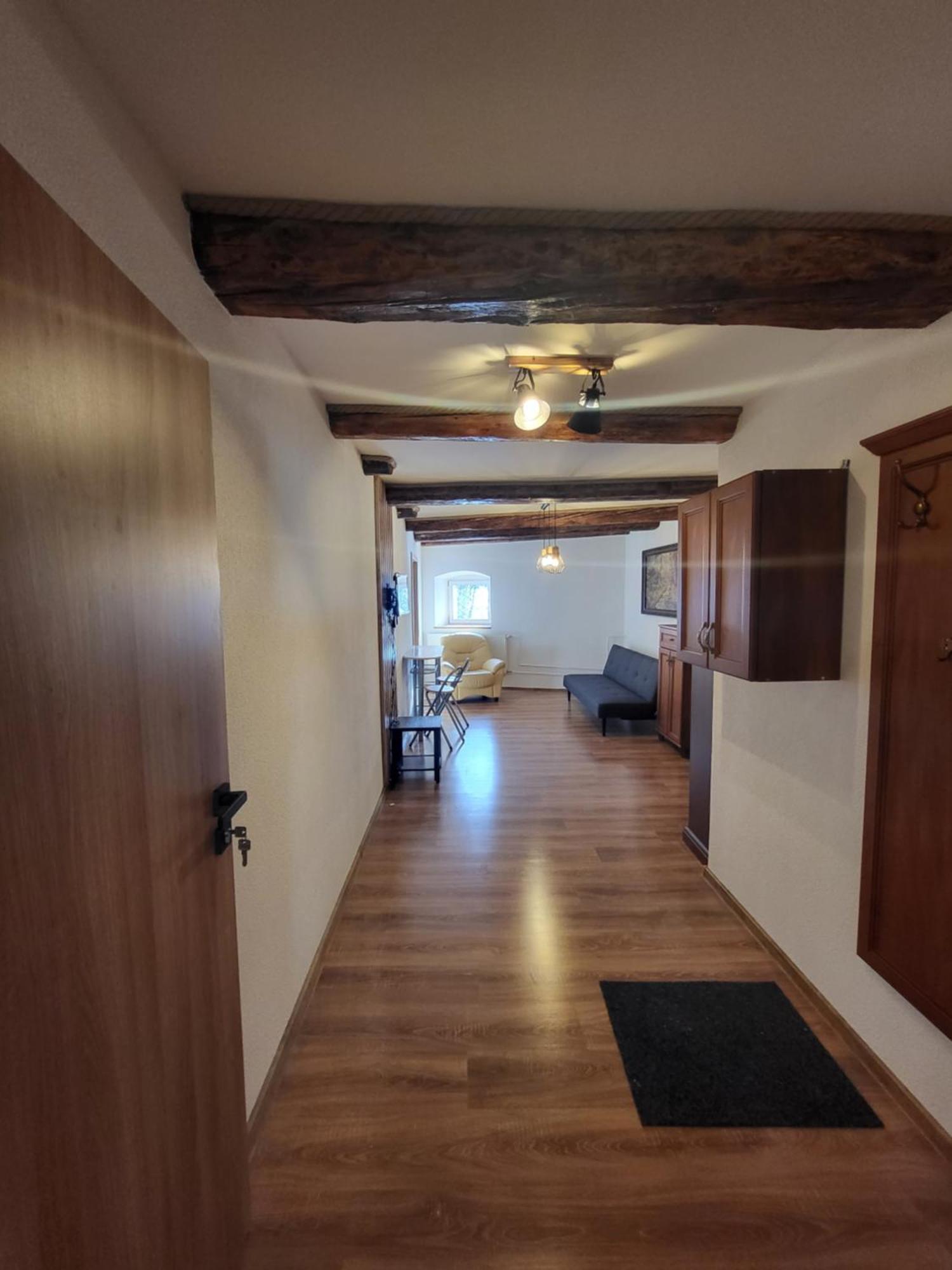 Apartman Velicka Vinaren Poprad Exterior foto