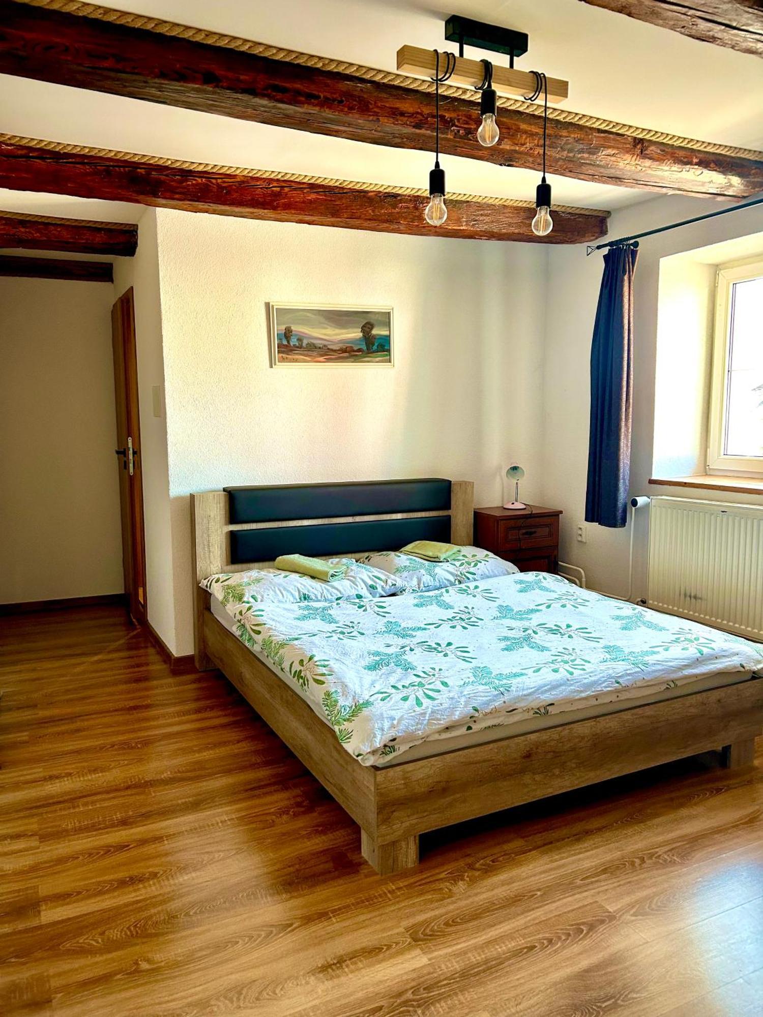 Apartman Velicka Vinaren Poprad Exterior foto